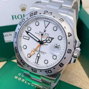 24213649-5zutlx2igq4zwo15nrr1pv8p-ExtraLarge.jpg Rolex Explorer II