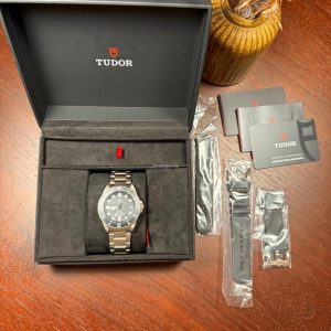 Tudor Pelagos