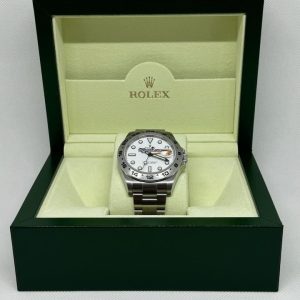 36386015-1lhhmjgx2d770b9itz7et8kw-ExtraLarge.jpg Rolex Explorer II