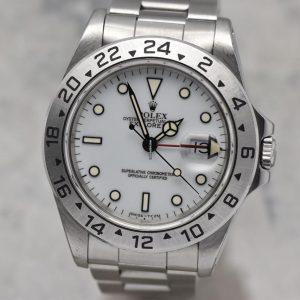 38659552-xu45m7d7drxdac6syu803n9f-ExtraLarge.jpg Rolex Explorer II