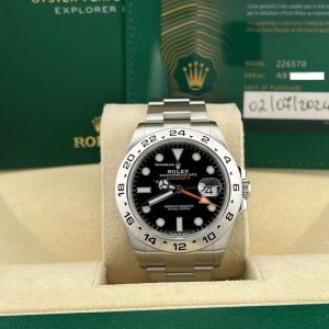 39224390-fml4mk2e5kjtg6g055zx7u12-ExtraLarge.jpg Rolex Explorer II