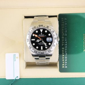 39408535-gapxn9ez0cminro4lxevu19d-ExtraLarge.jpg Rolex Explorer II