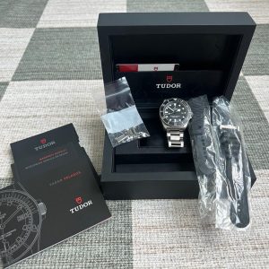 3o7pothng2im-0mtcc81u3c40fkkfboxrmoak-ExtraLarge.jpg Tudor Pelagos