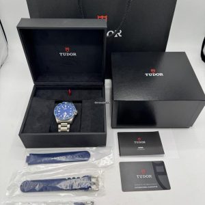 5au7uab87nn8-xtghnle0knfaghatt9lt1zaj-ExtraLarge.jpg Tudor Pelagos