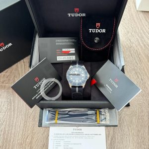 Tudor Pelagos