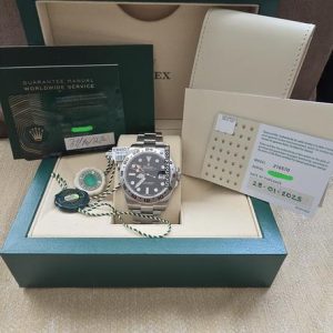 w7lufuum028b-ozhlfmuxg3rn2v9xqm1rg4n7-ExtraLarge.jpg Rolex Explorer II